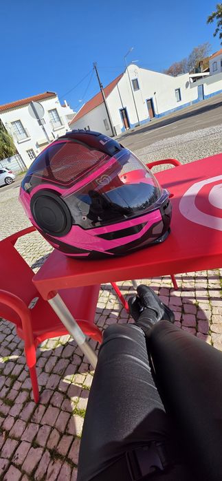Capacete +casaco+ luvas e capa de chuva