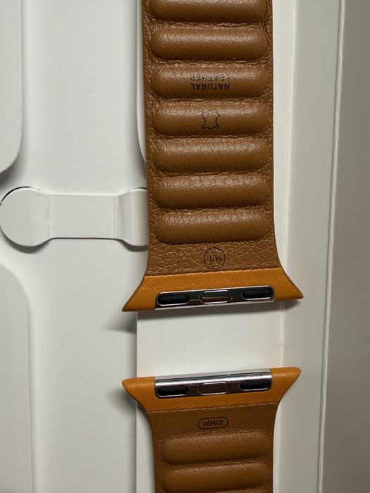 Шкіряні ремінці Apple Leather Link 41 мм M/L для Apple Watch 41/42 мм Umber / Golden Brown (Оригінал)