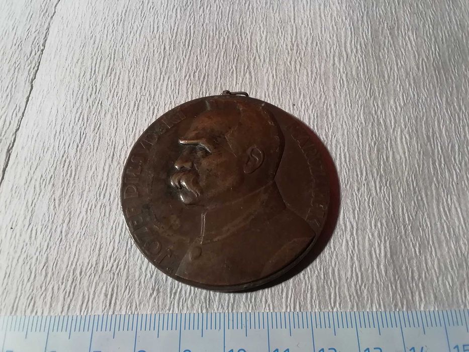 Medal przedwojenny Piłsudskiego brąz