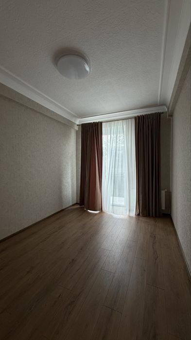 Продам 3-кімнатну квартиру в самому центрі Кропивницького по вулиці Театральна