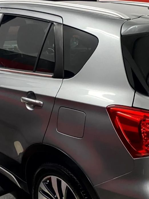 Błotnik tylny lewy Suzuki SX4 S-cross 17r kol ZQ6