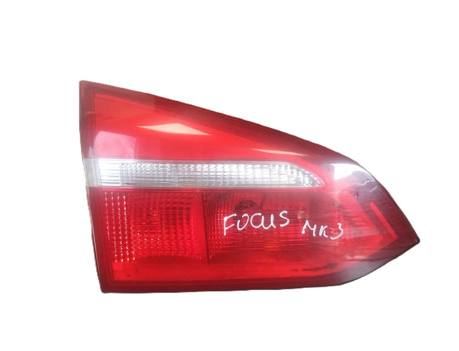 FORD FOCUS MK3  LIFT 14-19 r. KOMBI LAMPA LEWY TYŁ W KLAPĘ LT EU +