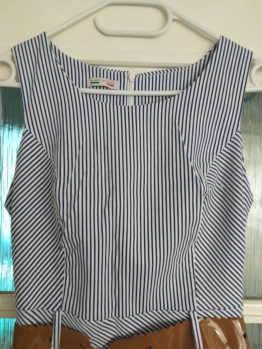 Sukienka letnia w prążki z paskiem rozm. M