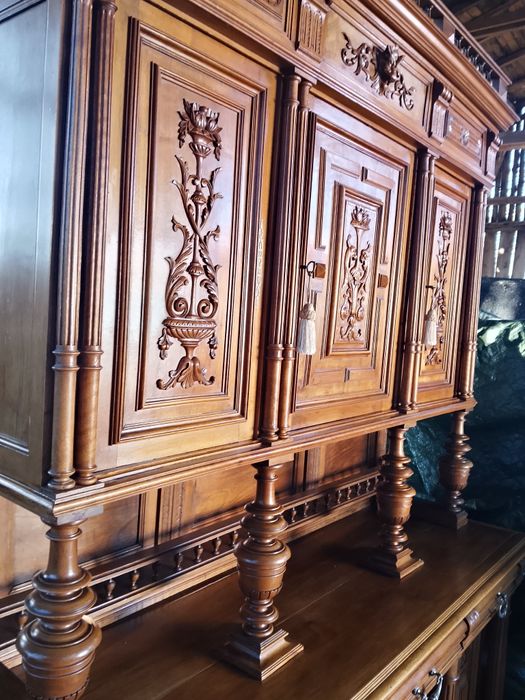 Piękny duży kredens -bufet antyk  w super stanie