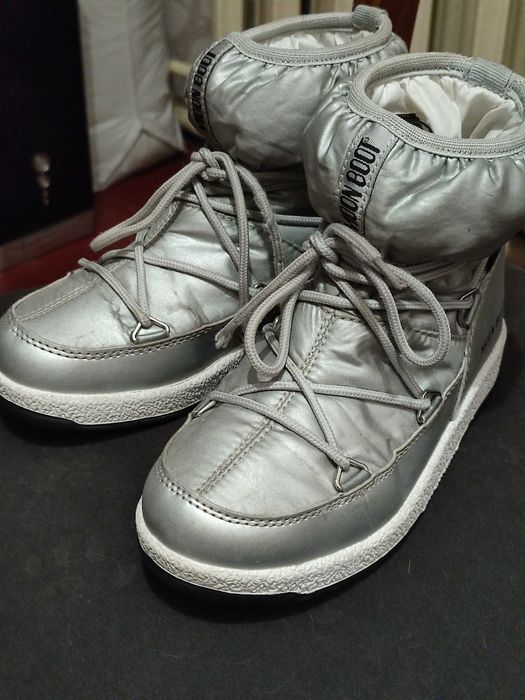 Дитячі зимові чобітки Moon Boot Original  EU 32