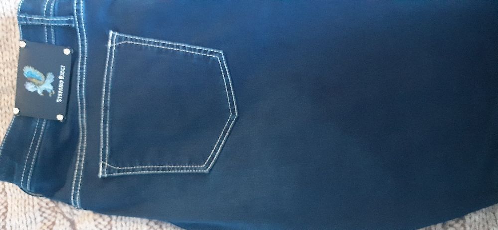 Продам мужские джинсы.