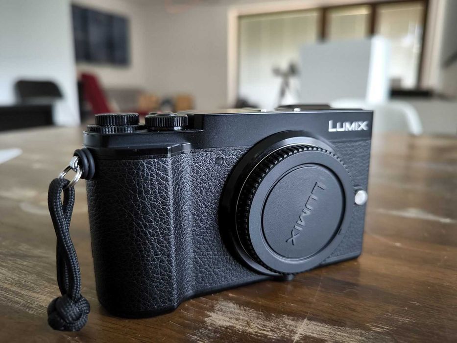 Panasonic Lumix GX-9