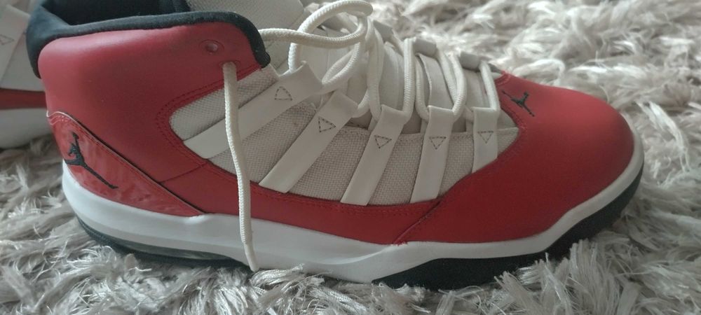 Buty Nike Jordan Air Max Aura r.43