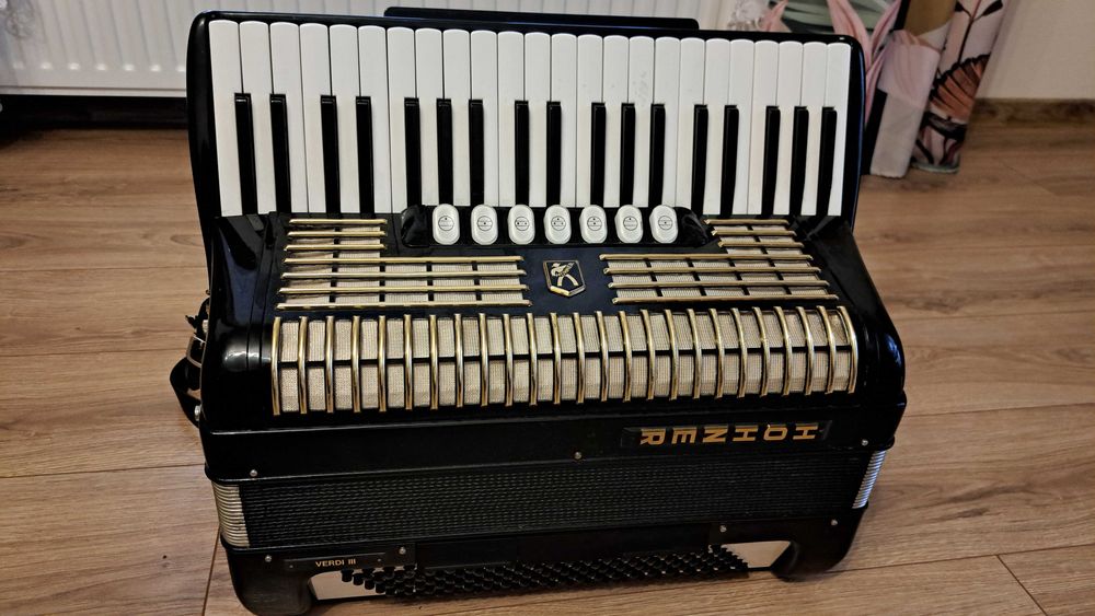 Akordeon Hohner Verdi III 120 Bas