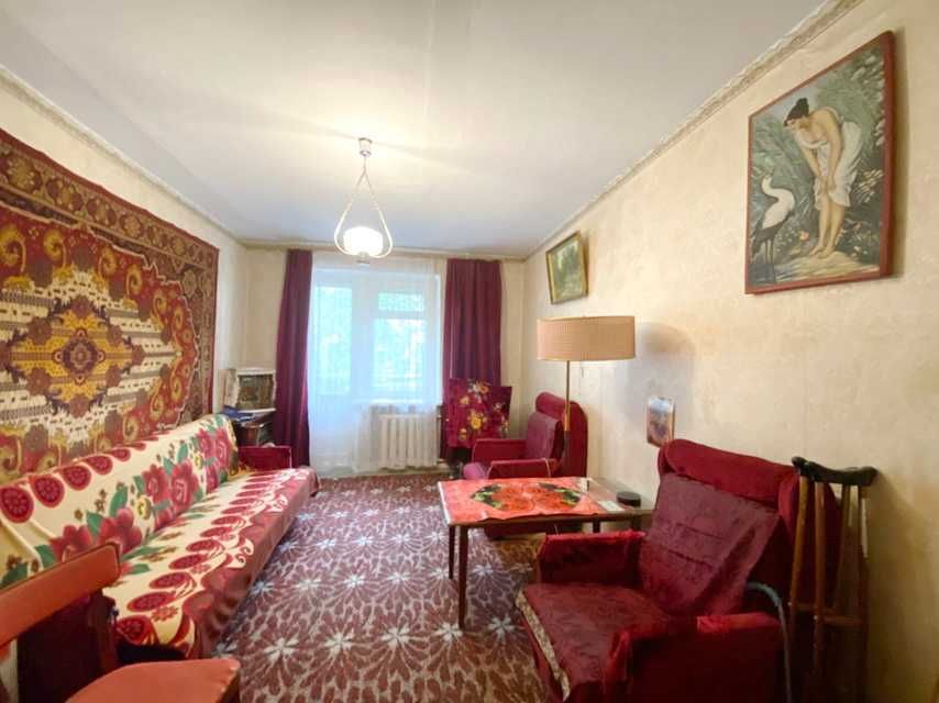 Продаю 2-кімнатну квартиру в Лісках, вул. Є. Логінова.ц6