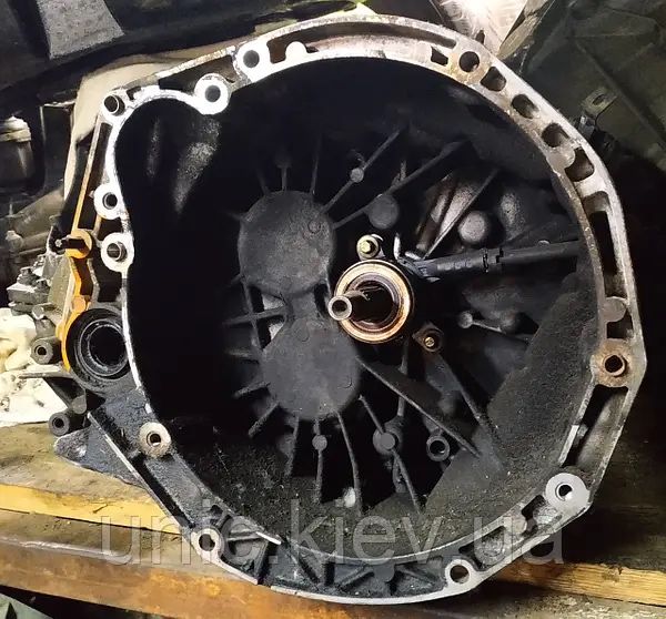 КПП 6-ти ступ. 1.9 dсi Рено Лагуна 2