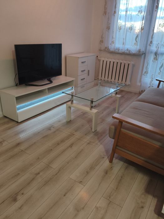 Rezerwacja Wynajmę Mieszkanie 2 pokoje/35m/900 zł/parking/zmywarka/winda/ obniżka ceny