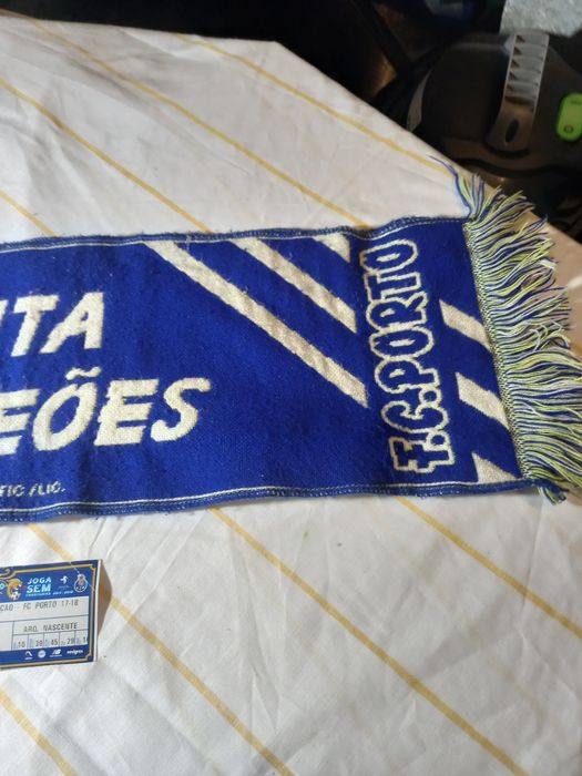 Cachecol penta campeões