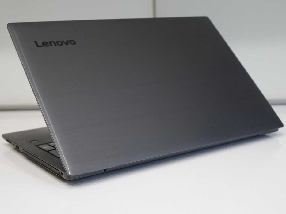 Lenovo V330-15ikb 15.6 FHD i5-8250U 8GB 240GB ОБСЛУЖЕН Intel UHD Win11