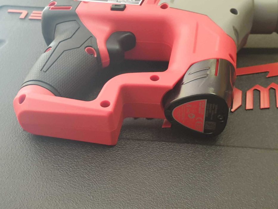 ! NIEUŻYWANA ! Młoto-WIertarka Milwaukee M12 CH-202C