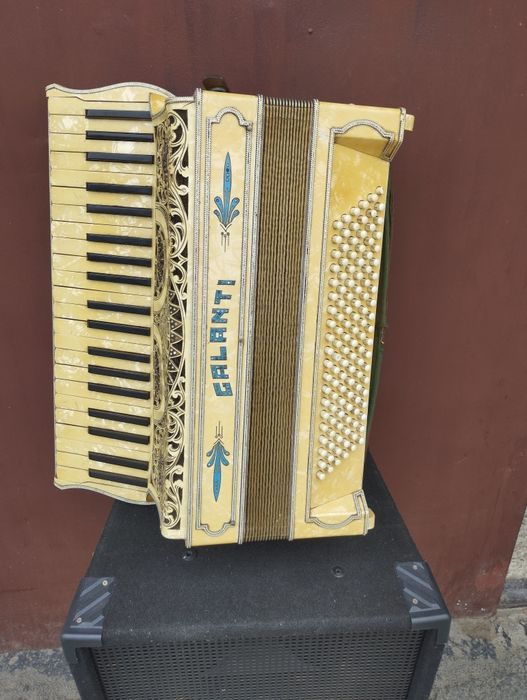 Akordeon galanti 120 basow