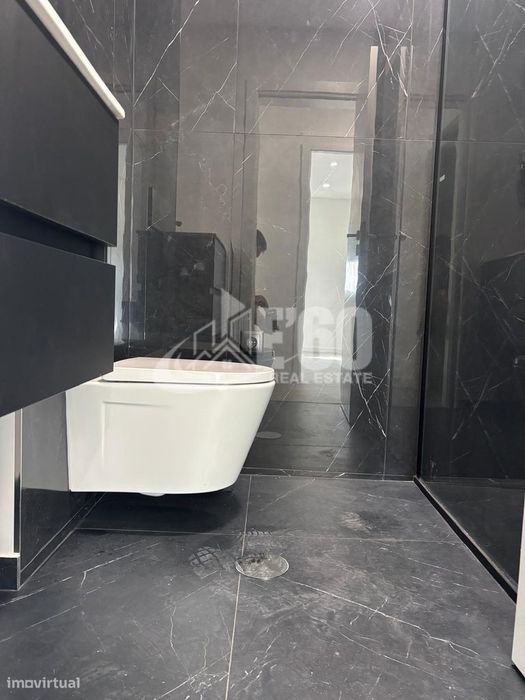 Apartamento T3 Remodelado Para Arrendamento Esmoriz