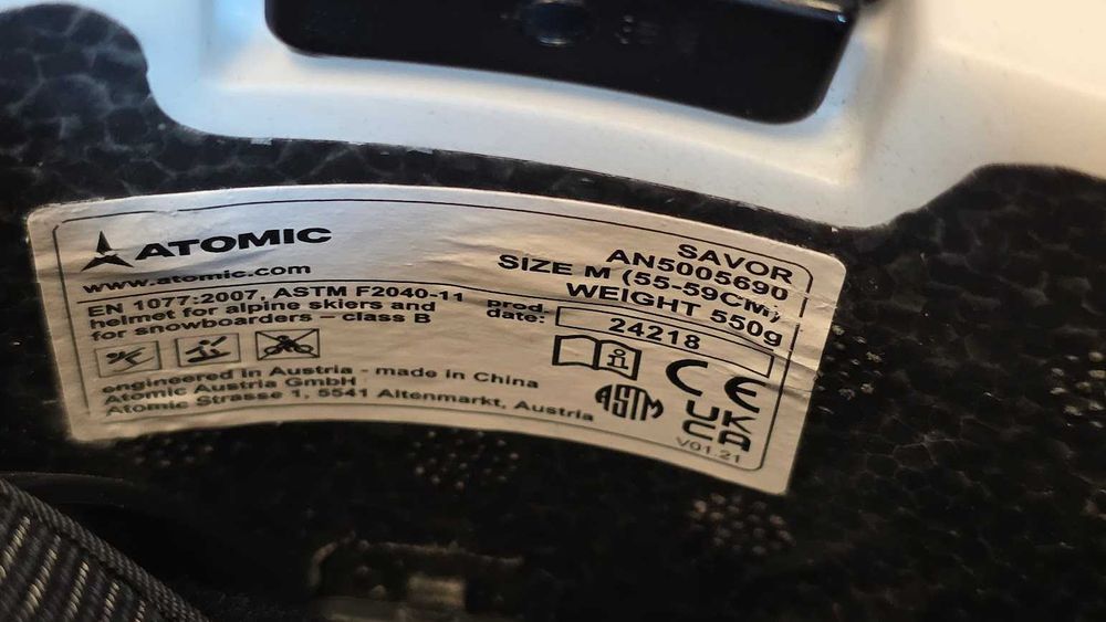 Kask Narciarski Atomic Savor unisex Lekki  Rozmiar M 55-59 cm czarny