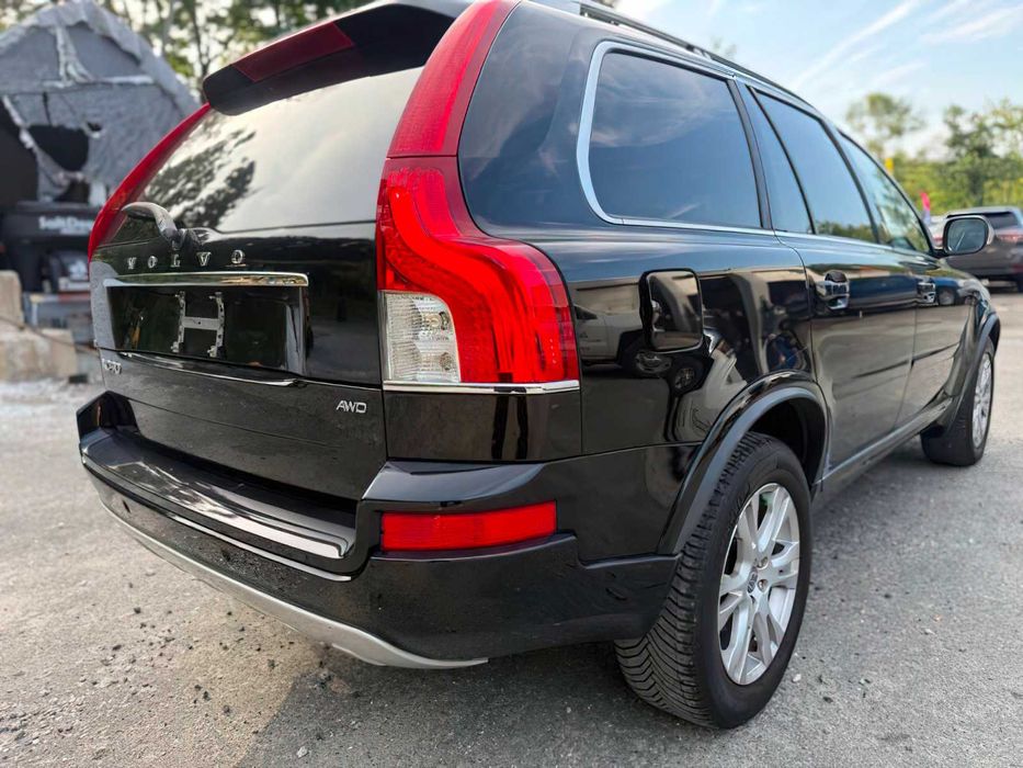 Volvo XC90      2013