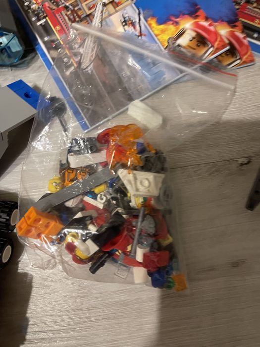Ogromy zestaw straży pożarnej Lego 60 216