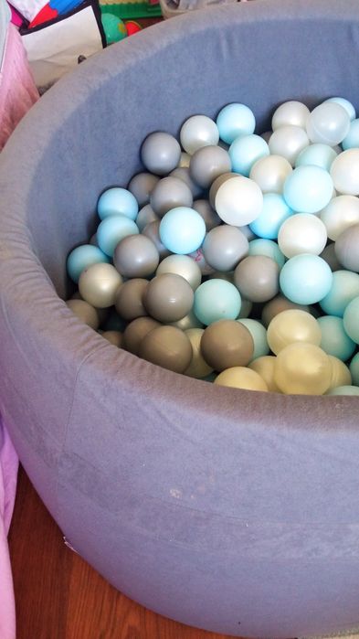 Basen z piłeczkami