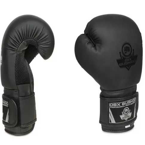 Rekawice i ochraniacze Muay Thai/MMA