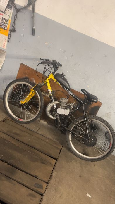 Rower z silnikiem 80cc