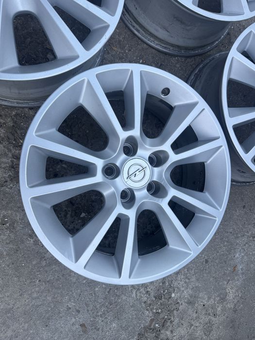Felgi aluminiowe opel 17” 5x110 corsa astra vectra combo zafira 65.1mm