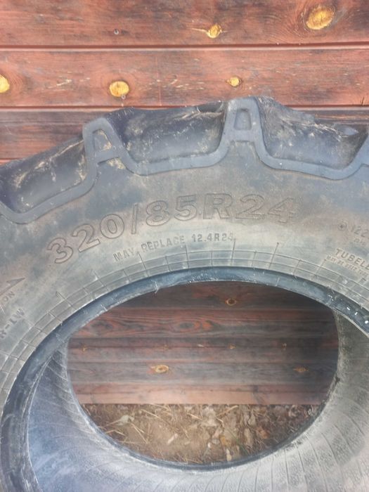 Opony 320 x85R24
