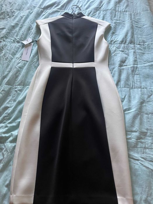 Vestido NOVO de marca Clavin Klein