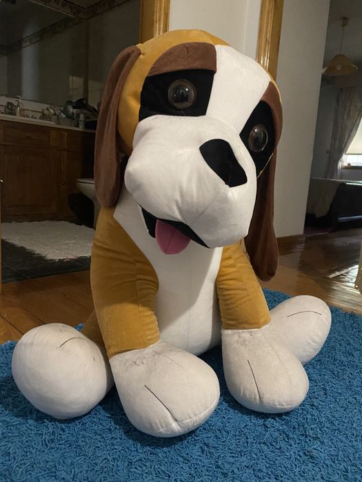 Peluche de Cão Grande
