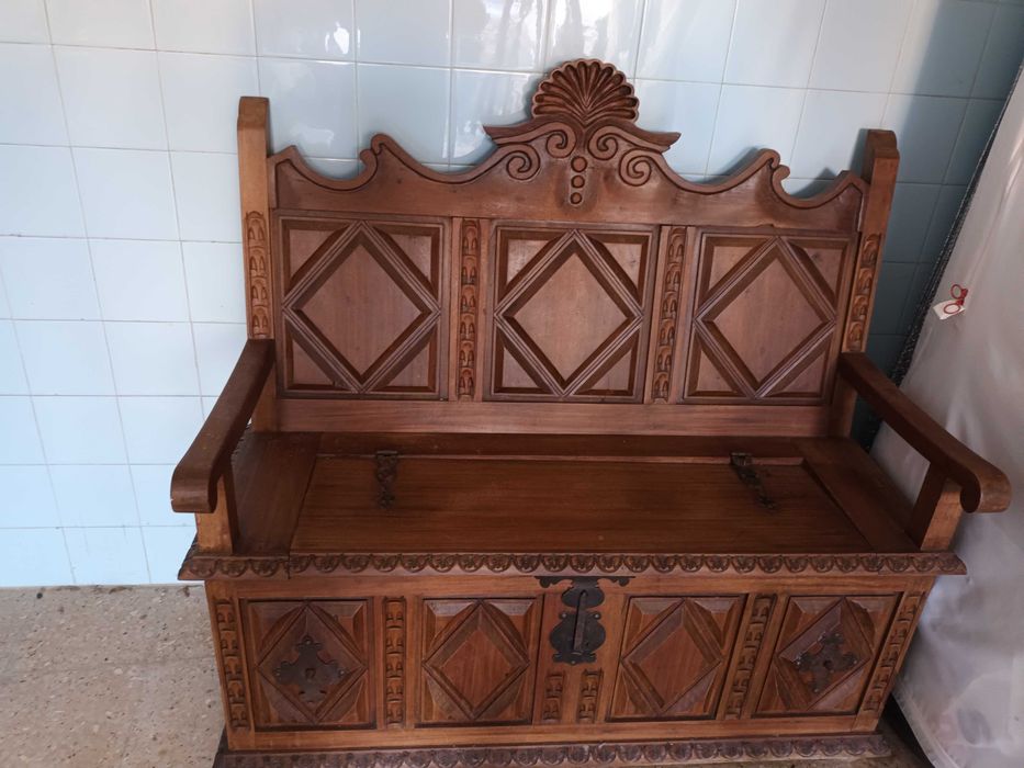 Venda de mobiliário vários 885.