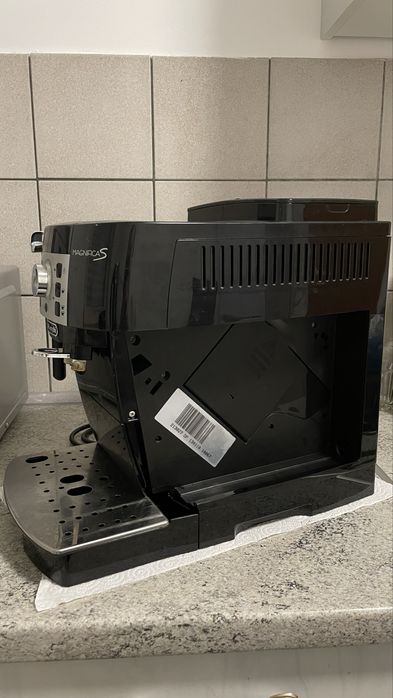 Кофемашина Delonghi Magnifica S