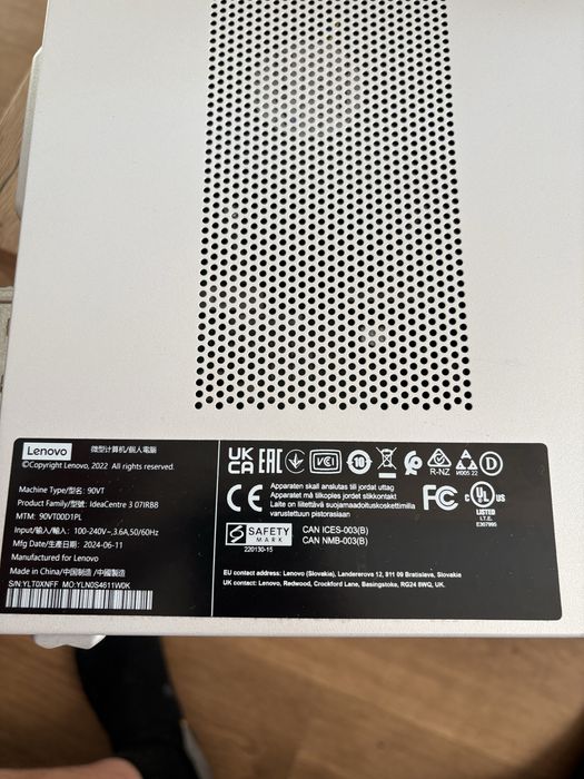 Komputer stacjinarny Lenovo 90VT