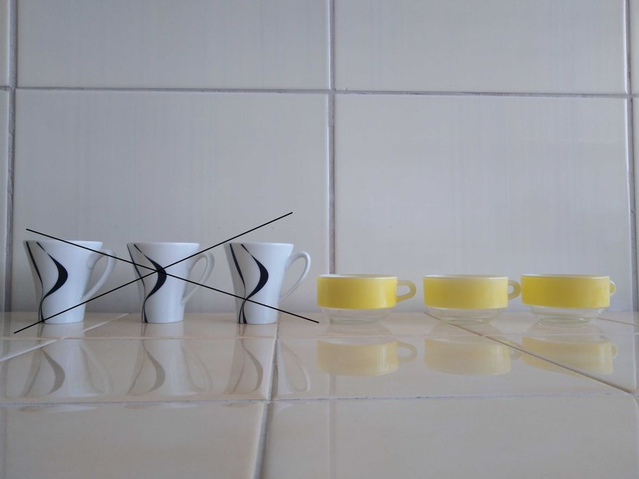 Conjunto de 13 Chávenas + Conjunto de 10 Pires