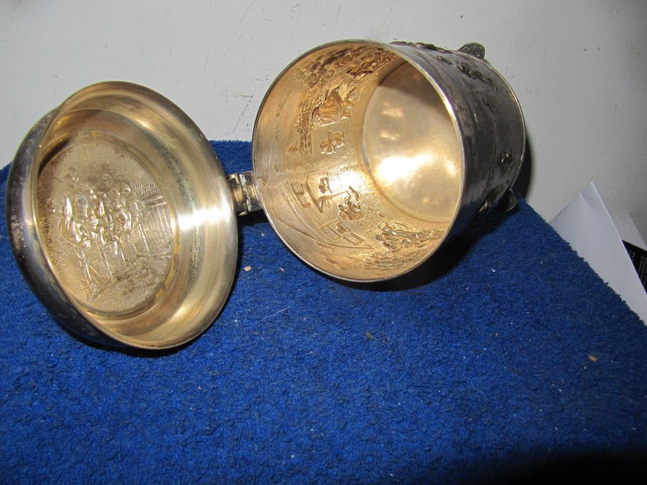 ==ORGINALNY kufel Repuszowany HANU XIXw--26