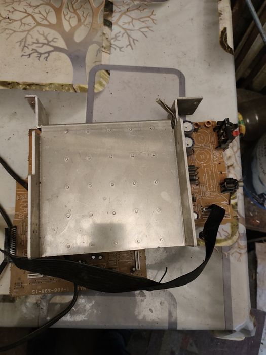 Продам музыкальный центр AIWA jax n20 на запчасти