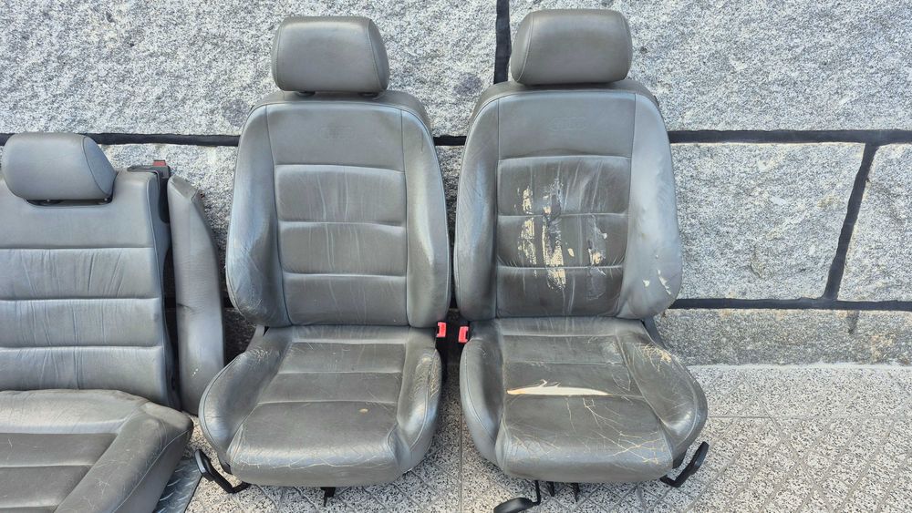AUDI A4 B5(8D) - Bancos SPORT COM REGULAÇÃO LOMBAR ELETRICA EM PELE