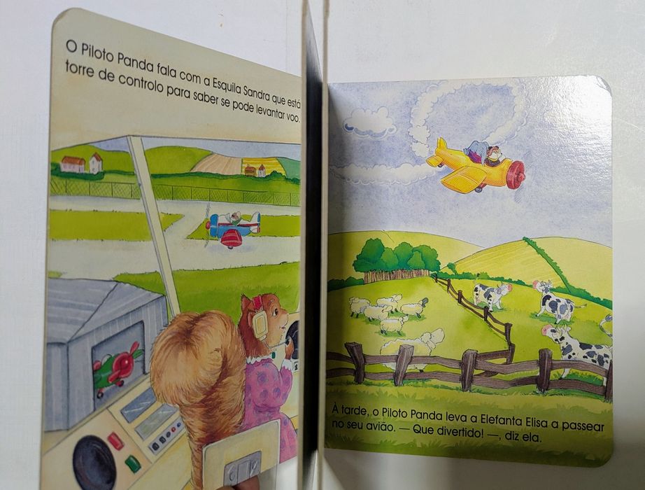 Livro cartonado "O  Piloto Panda", coleção profissões, Texto Editora, 2001