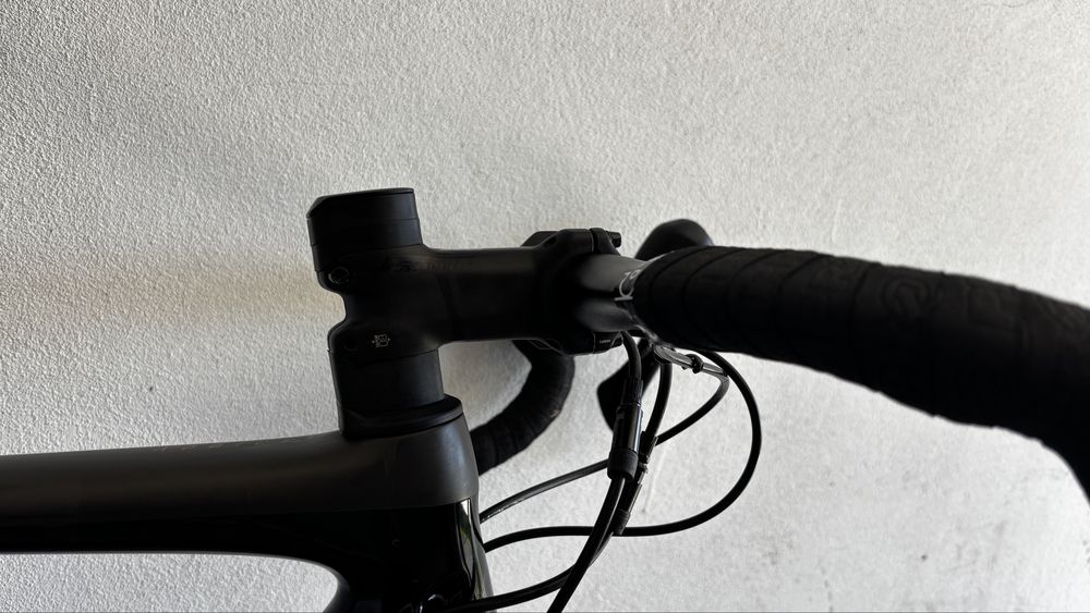 Bicicleta Estrada - SCOTT ADDICT 20 2021