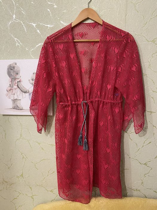 Рожеве жіноче парео