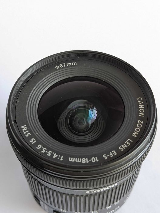 Canon EF-S 10-18mm f4.5-5.6 IS STM