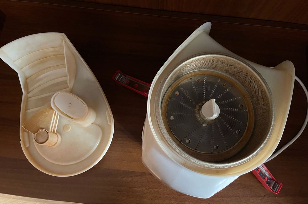 Електросоковичавниця-шатківниця БІЛОМО