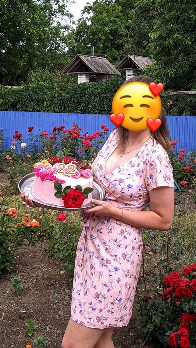 Літня  коротка рожева сукня з декольте M/L розмір