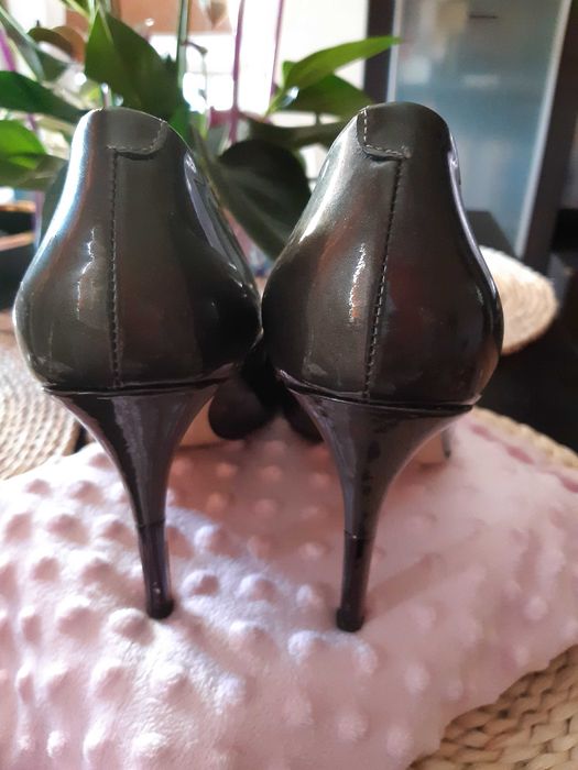 Szpilki Ochnik rozmiar 37