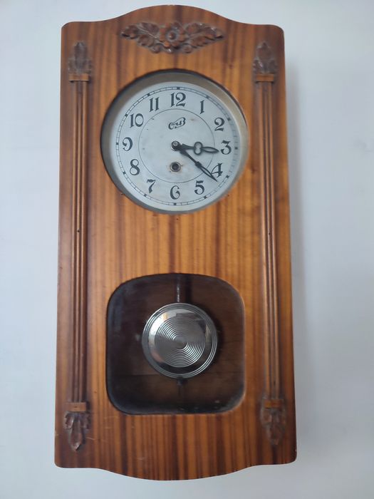 Продам настінний годинник