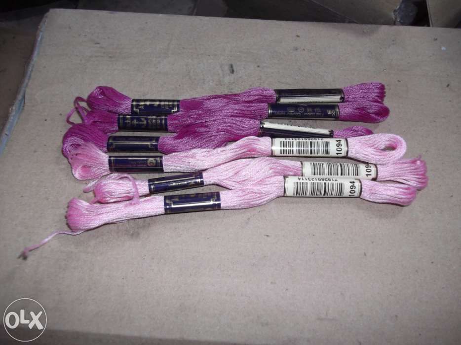 Meadas de ponto cruz novas da marca anchor