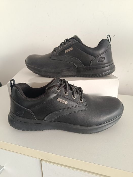 Skechers r.44 (29 cm) buty sportowe męskie waterproof