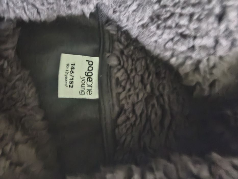 Bluza ze stójką z futerka
