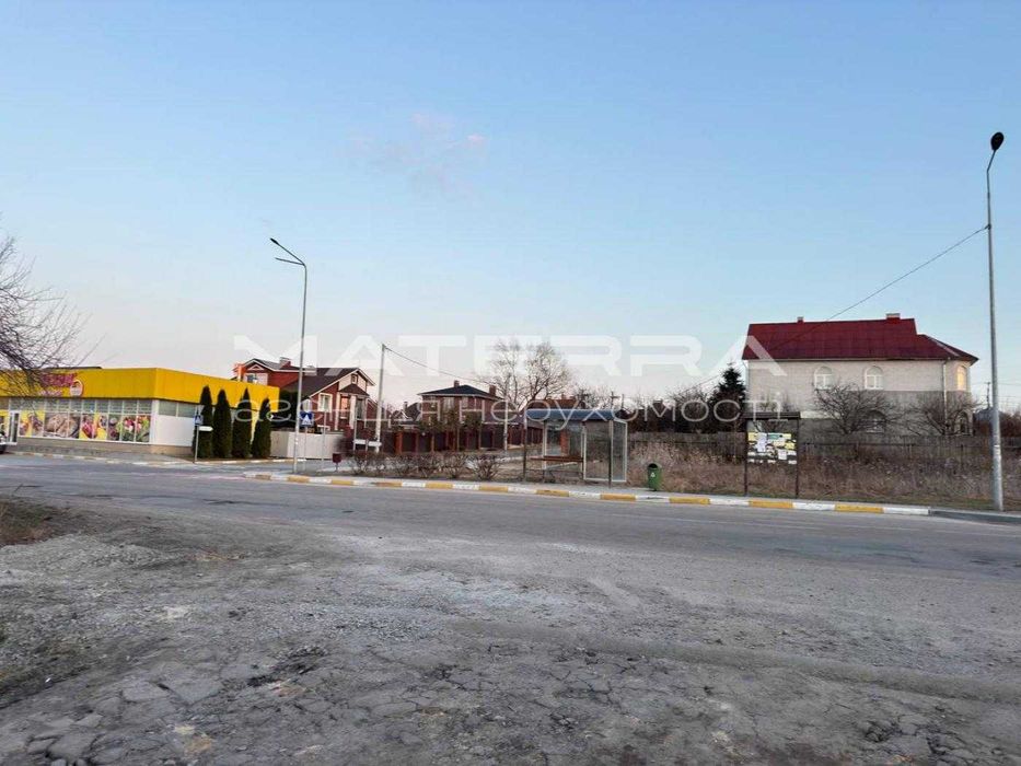 Бобриця ділянка 8.4 сот поряд вул Козацька та магазин Кошик